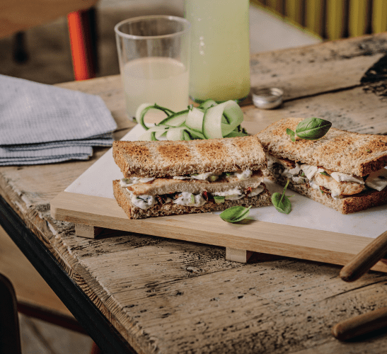 Recette Harrys AMS 7 céréales Club Sandwich tzatziki, féta & poulet