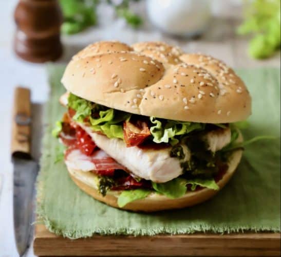 Recette Harrys Burger Brioché aux graines Italien au poulet et pesto
